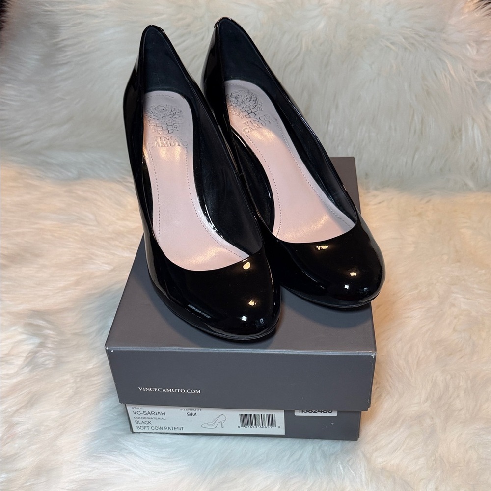 Vince Camuto Black Patent Heels size 9